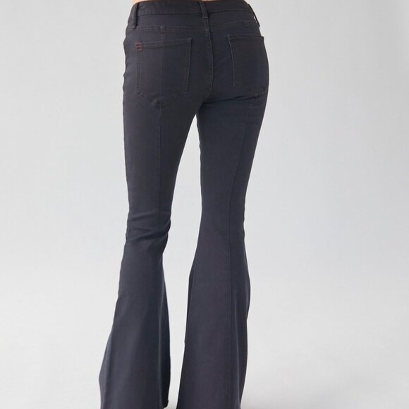 🦋 NWT 🌸 Urban Outfitters BDG Womens Extreme Flare Black Jeans Stretch Denim 24 - Picture 2 of 4